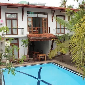 https://villa-kapuru.kandyhotelsnow.com